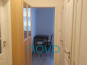 Pronájem bytu 1+1, Praha - Nusle, U družstva Repo, 38 m2