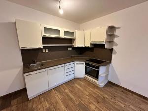 Pronájem bytu 2+kk, Děčín, Na Slatinách, 58 m2