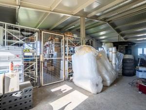 Prodej výrobních prostor, Želeč, 1332 m2