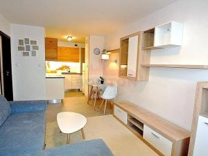 Pronájem bytu 2+kk, Praha - Háje, Janouchova, 43 m2