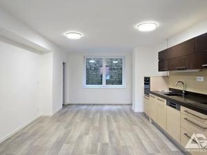 Prodej bytu 3+kk, Praha - Hlubočepy, Pod Žvahovem, 100 m2