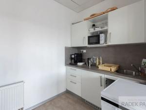 Prodej kanceláře, Brno, Pražákova, 211 m2