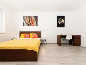 Pronájem bytu 1+kk, Praha - Vysočany, Strnadových, 33 m2