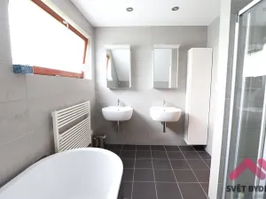 Pronájem rodinného domu, Praha - Dubeč, Kolocova, 221 m2