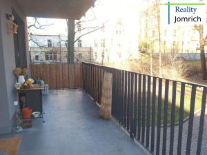 Pronájem bytu 2+kk, Liberec, Vítězná, 60 m2