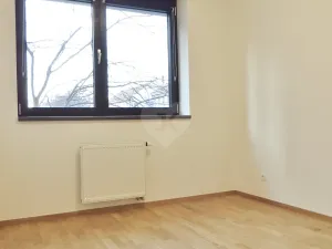 Pronájem bytu 2+kk, Praha - Holešovice, Dělnická, 64 m2