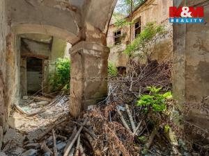 Prodej historického objektu, Zvoleněves, 5000 m2