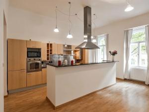 Pronájem bytu 3+1, Praha - Vinohrady, Mánesova, 118 m2