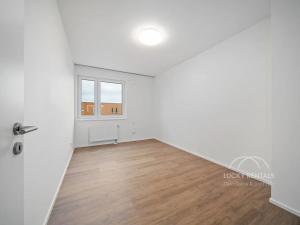 Pronájem bytu 1+kk, Praha - Chodov, Líbalova, 27 m2