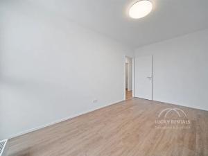 Pronájem bytu 1+kk, Praha - Chodov, Líbalova, 27 m2