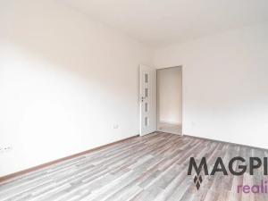 Prodej bytu 2+kk, Praha - Uhříněves, Karla Zicha, 37 m2