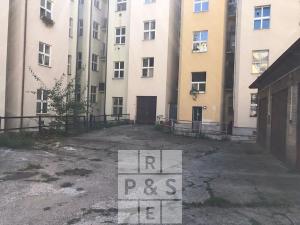 Pronájem garáže, Praha - Holešovice, Šternberkova, 19 m2