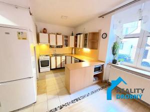 Pronájem bytu 4+1, Děčín, 28. října, 105 m2