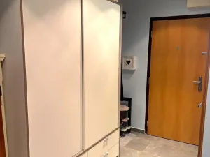 Pronájem bytu 2+kk, Praha - Horní Počernice, 44 m2