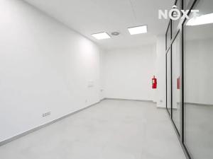 Pronájem obchodního prostoru, Poděbrady, Husova, 23 m2