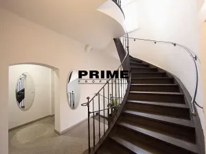 Pronájem bytu 3+1, Praha - Malá Strana, Hroznová, 73 m2