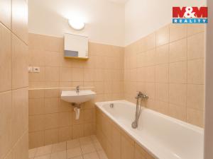 Prodej bytu 2+kk, Praha - Kyje, Pelušková, 52 m2