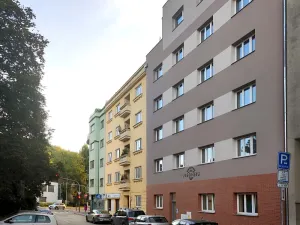 Pronájem bytu 1+kk, Praha - Košíře, Starokošířská, 30 m2