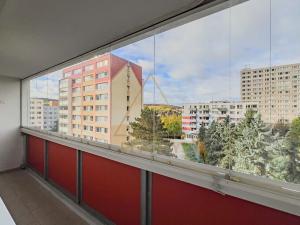 Pronájem bytu 3+1, Praha - Motol, Hennerova, 61 m2