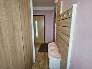 Pronájem bytu 2+1, Jablonec nad Nisou - Mšeno nad Nisou, Mšenská, 58 m2