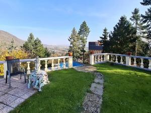 Pronájem vily, Černošice, V Horce, 300 m2