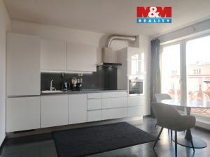 Prodej bytu 2+kk, Praha, Na Maninách, 43 m2