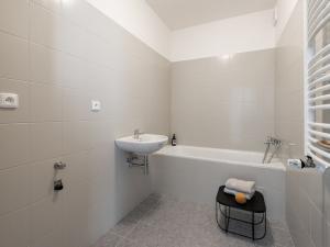 Pronájem bytu 2+kk, Praha - Libeň, Na žertvách, 62 m2