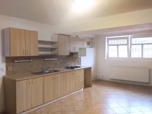 Pronájem bytu 1+kk, Zlín, Slovenská, 30 m2