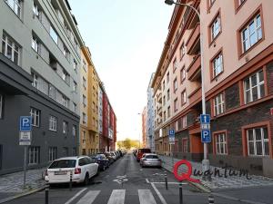 Pronájem bytu 1+1, Praha - Holešovice, Stupkova, 53 m2