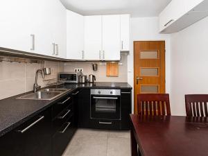 Pronájem bytu 2+1, Praha - Letňany, Fryčovická, 52 m2