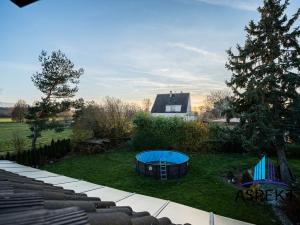 Prodej rodinného domu, Neumětely, V Chaloupkách, 220 m2