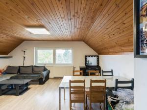 Prodej vícegeneračního domu, Kytín, 330 m2