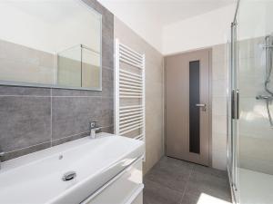 Prodej bytu 2+kk, Hustopeče, Alejní, 58 m2