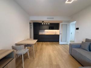 Pronájem bytu 2+kk, Praha - Stodůlky, Hábova, 51 m2