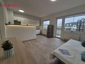 Pronájem bytu 2+kk, Kladno, Vojtěcha Lanny, 51 m2