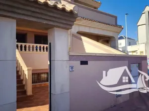 Prodej rodinného domu, Torrevieja, Španělsko, 225 m2