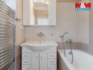 Prodej bytu 3+1, Klatovy - Klatovy IV, Školní, 81 m2