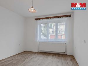 Prodej bytu 3+1, Klatovy - Klatovy IV, Školní, 81 m2