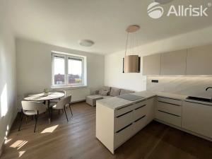 Pronájem bytu 2+kk, Brno, Zemědělská, 58 m2