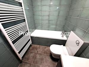 Pronájem bytu 2+kk, Hradec Králové, Pražská třída, 45 m2