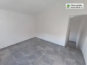 Prodej bytu 3+1, Karlobag, Chorvatsko, 61 m2