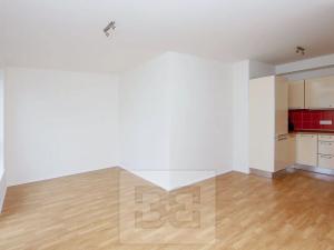 Pronájem bytu 2+kk, Praha - Vysočany, Pod Harfou, 48 m2
