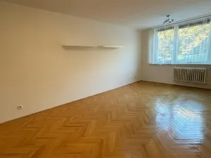 Prodej bytu 3+1, Adamov, Sadová, 72 m2