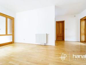 Prodej rodinného domu, Hněvotín, 240 m2