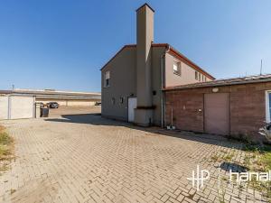 Prodej výrobních prostor, Dolany, 900 m2