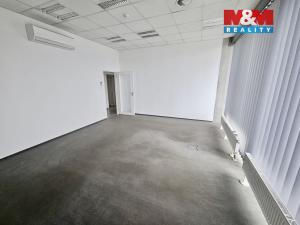 Pronájem kanceláře, Nupaky, Komerční, 100 m2