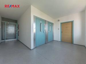 Prodej bytu 4+1, Praha - Černý Most, Generála Janouška, 77 m2