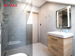 Prodej rodinného domu, Velká Dobrá, Pražská, 182 m2