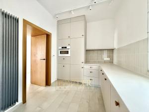 Prodej atypického bytu, Teplice, J. V. Sládka, 134 m2