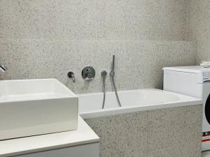 Pronájem bytu 3+kk, Brno, Fuchsova, 79 m2